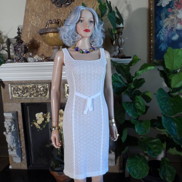 New Moschino CheapandChic White Crotchet Lace w/Pink Underlay SheathDress Size 8 - Picture 3 of 16